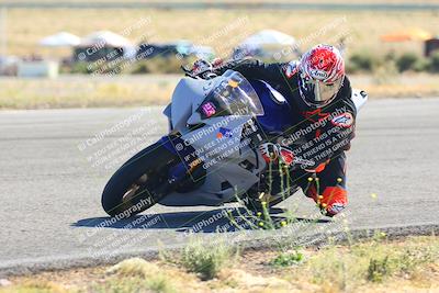 media/Oct-15-2023-TrackXperience (Sun) [[85198ff50b]]/Group 2/session 4 turn 3/